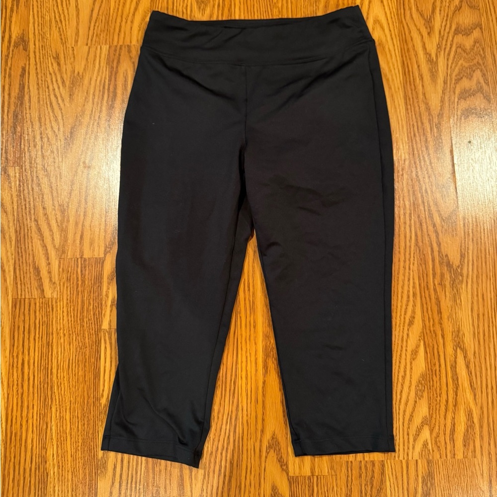 Women’s BCG capri leggings
